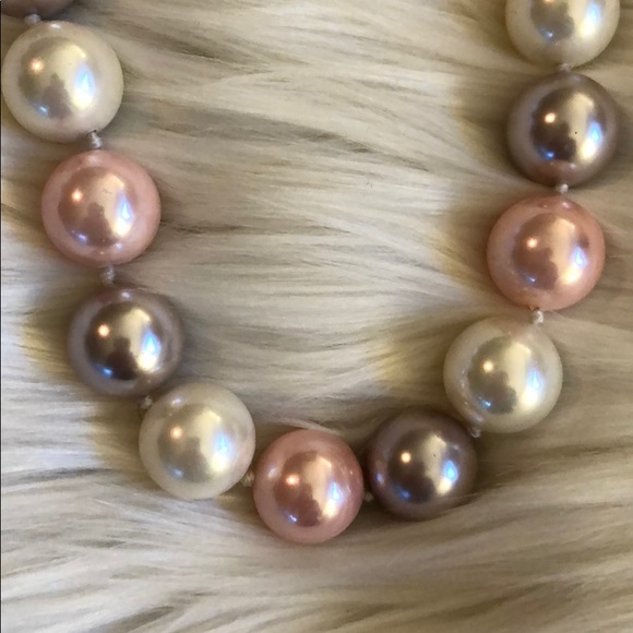 Givenchy Pearl Necklace - Picture 5 of 6